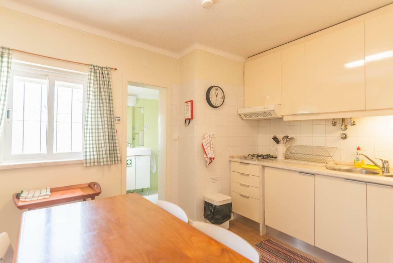 'White House' Apartment- Alfama Lisbon Exterior photo